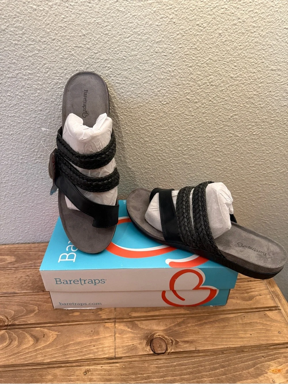 BareTraps comfortable black